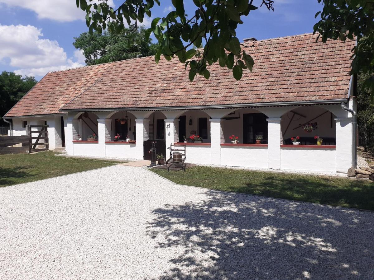 Letunt Idok Vendeghaz Villa Kemenesmihalyfa Exterior foto